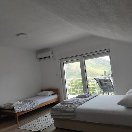 View Of The City - Studio Apartment 2 莫斯塔尔 外观 照片